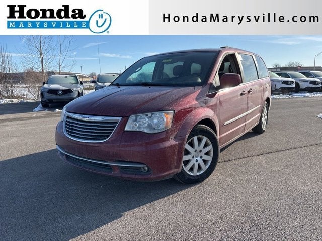 2016 Chrysler Town & Country Touring
