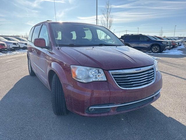 2016 Chrysler Town & Country Touring