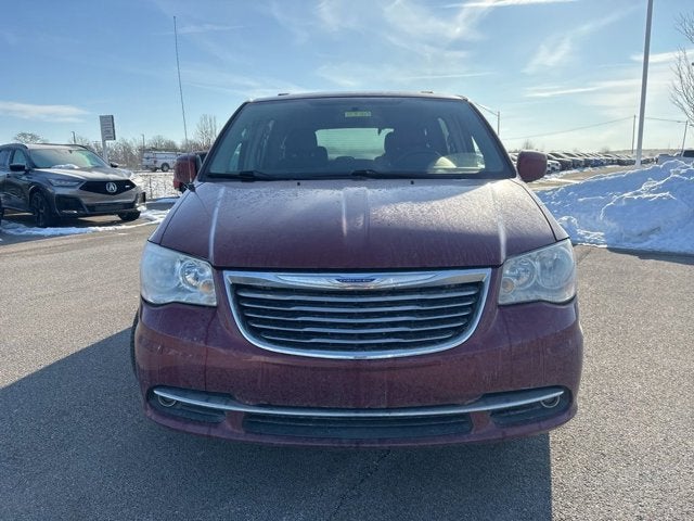 2016 Chrysler Town & Country Touring