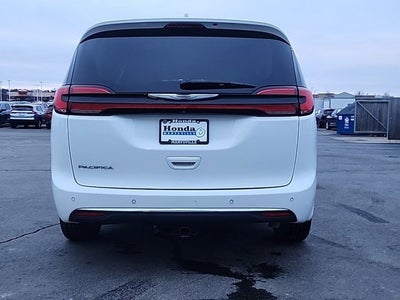 2021 Chrysler Pacifica Touring L
