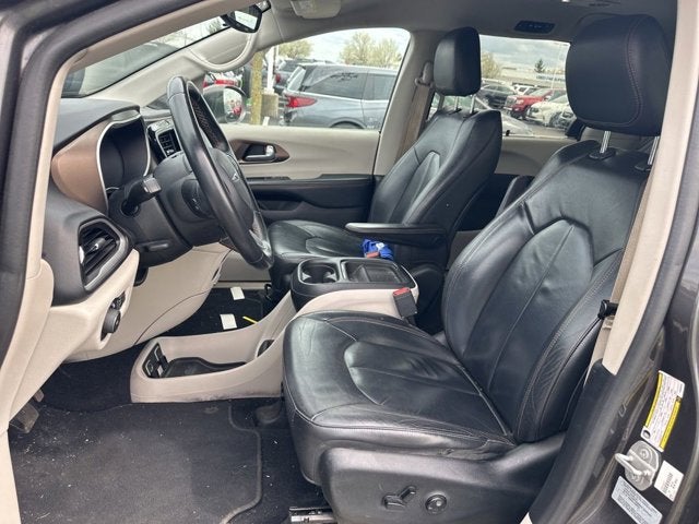 2017 Chrysler Pacifica Touring L