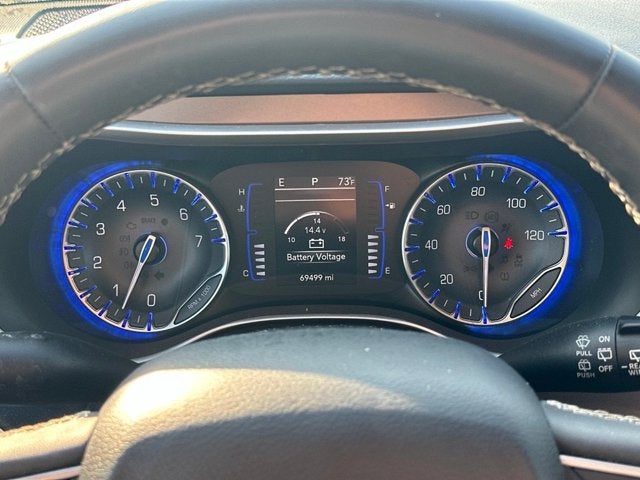 2023 Chrysler Voyager LX