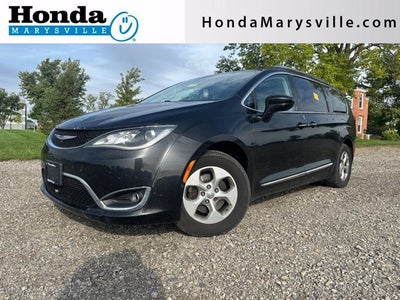 2017 Chrysler Pacifica Touring L Plus
