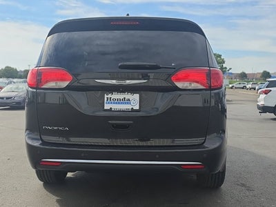 2017 Chrysler Pacifica Touring L Plus