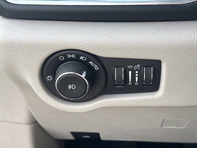 2017 Chrysler Pacifica Touring L Plus