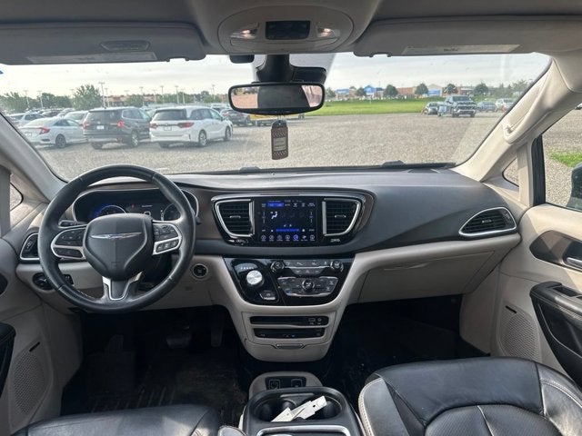 2017 Chrysler Pacifica Touring L Plus