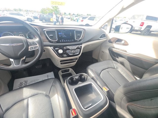 2017 Chrysler Pacifica Touring L Plus