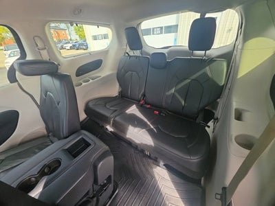 2017 Chrysler Pacifica Touring L Plus