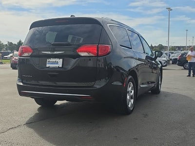 2017 Chrysler Pacifica Touring L Plus