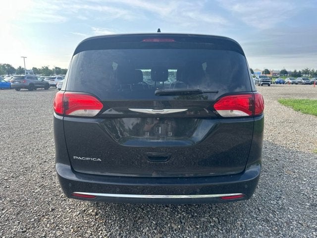 2017 Chrysler Pacifica Touring L Plus