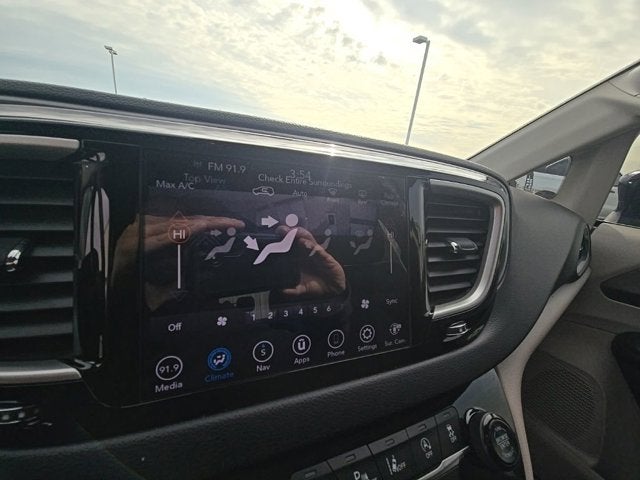 2020 Chrysler Pacifica Touring