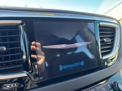 2020 Chrysler Pacifica Touring