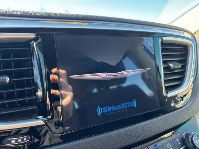 2020 Chrysler Pacifica Touring