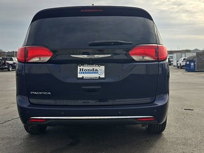 2020 Chrysler Pacifica Touring