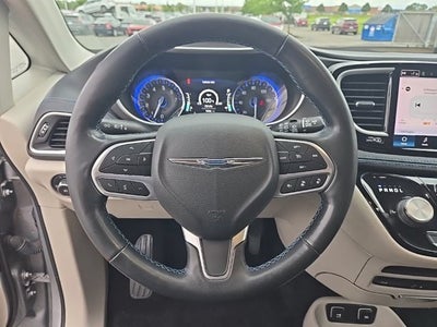 2021 Chrysler Pacifica Touring