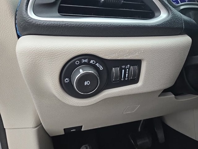 2021 Chrysler Pacifica Touring