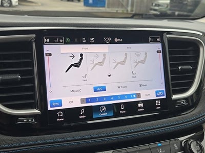 2021 Chrysler Pacifica Touring