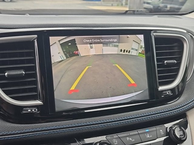 2021 Chrysler Pacifica Touring