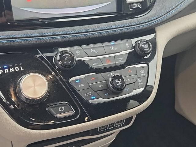 2021 Chrysler Pacifica Touring