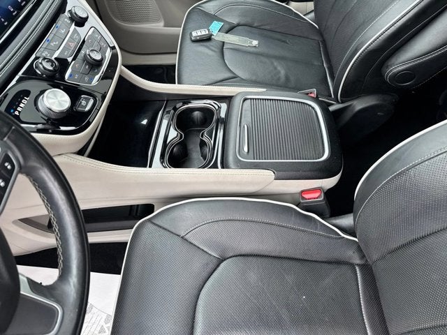 2022 Chrysler Pacifica Hybrid Limited