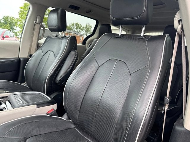 2022 Chrysler Pacifica Hybrid Limited