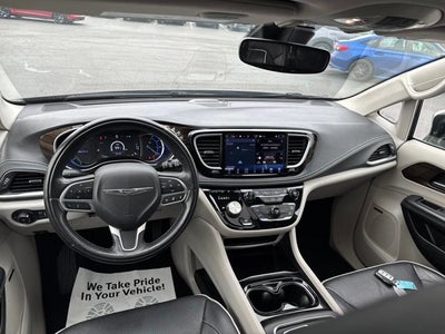 2022 Chrysler Pacifica Hybrid Limited