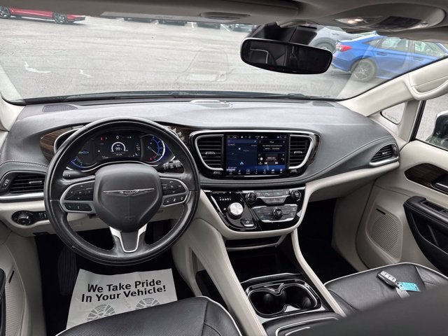 2022 Chrysler Pacifica Hybrid Limited