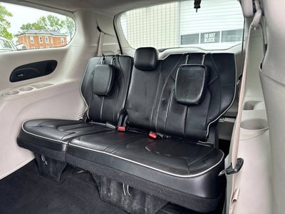 2022 Chrysler Pacifica Hybrid Limited