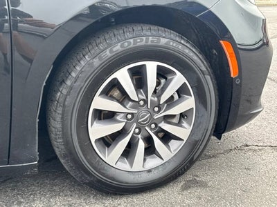 2022 Chrysler Pacifica Hybrid Limited