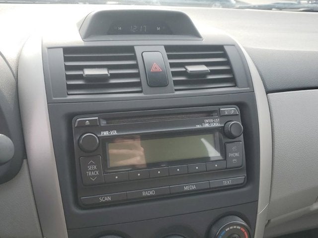 2013 Toyota Corolla LE