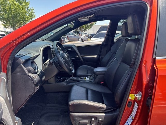 2016 Toyota RAV4 SE