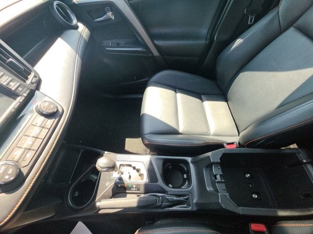 2016 Toyota RAV4 SE