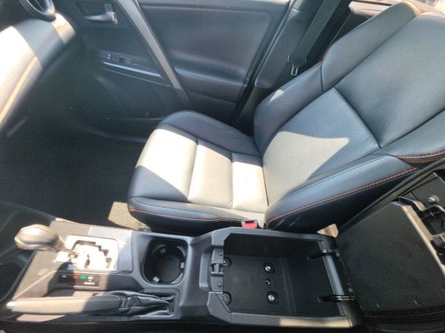 2016 Toyota RAV4 SE