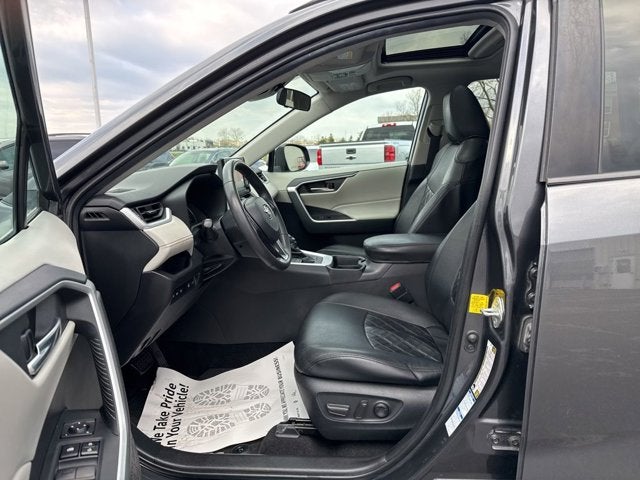 2021 Toyota RAV4 XLE