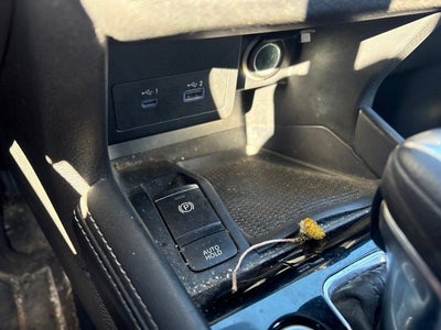 2022 Nissan Kicks SV