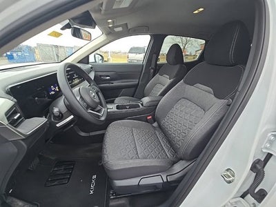 2025 Nissan Kicks SV