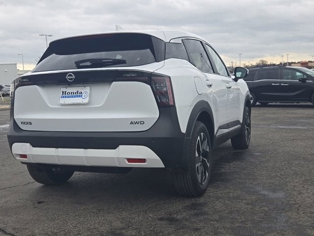 2025 Nissan Kicks SV