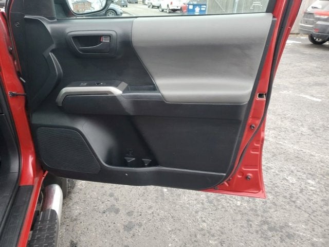 2016 Toyota Tacoma SR5