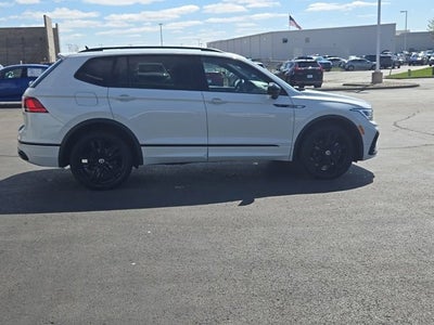 2022 Volkswagen Tiguan 2.0T SE R-Line Black