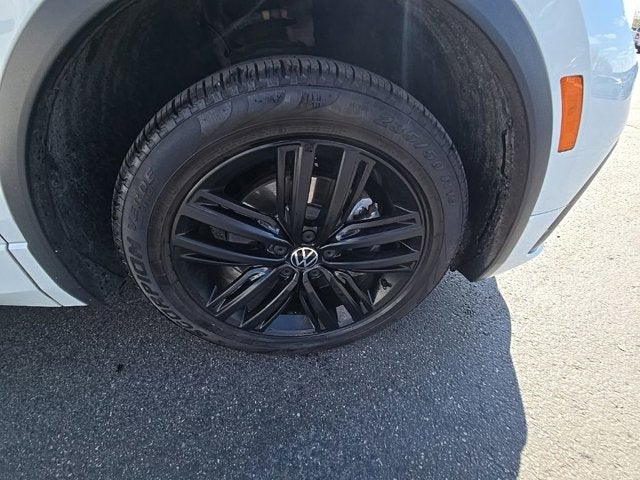 2022 Volkswagen Tiguan 2.0T SE R-Line Black