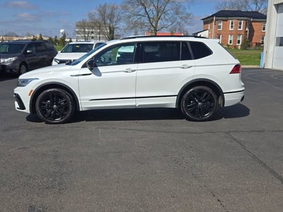 2022 Volkswagen Tiguan 2.0T SE R-Line Black