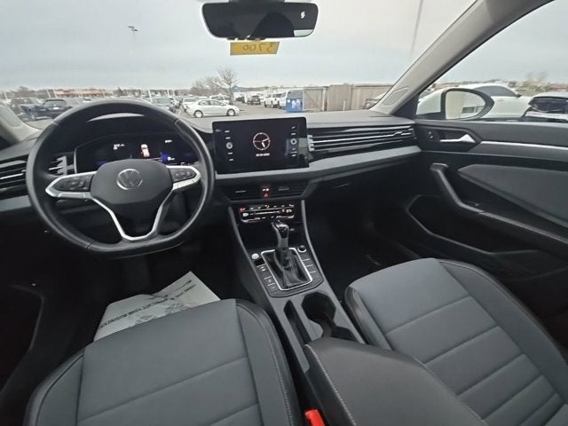 2025 Volkswagen Jetta 1.5T SE