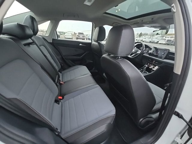 2025 Volkswagen Jetta 1.5T SE