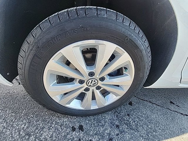 2018 Volkswagen Golf TSI SE 4-Door