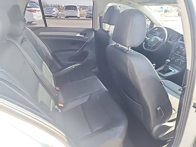 2018 Volkswagen Golf TSI SE 4-Door