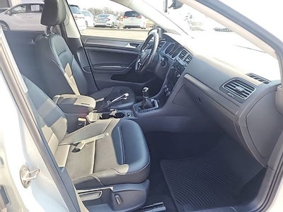 2018 Volkswagen Golf TSI SE 4-Door