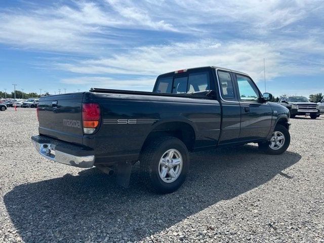 1997 Mazda Mazda B2300 SE