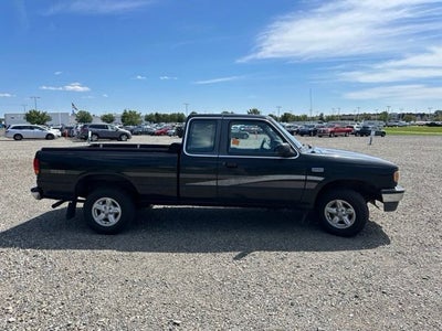 1997 Mazda Mazda B2300 SE