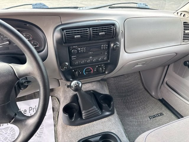 1997 Mazda Mazda B2300 SE