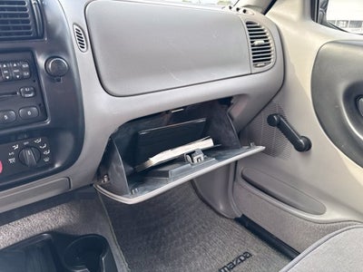 1997 Mazda Mazda B2300 SE